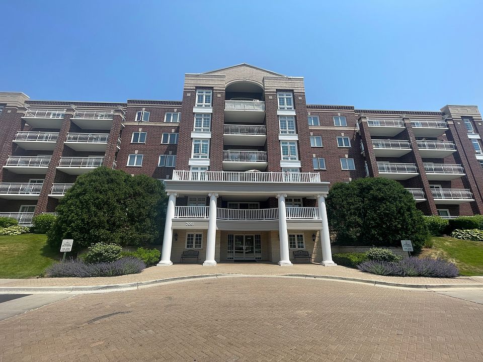 1st image of 7051 W Touhy Ave APT 607
