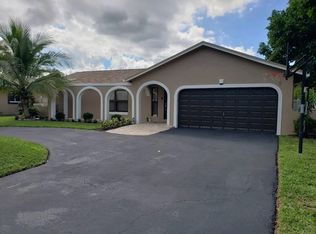 2702 NW 98th Way, Pompano Beach, FL 33065