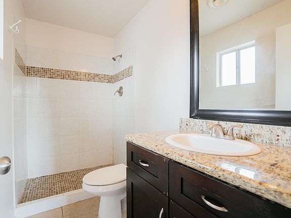 4th image of 4007 W Frier Dr