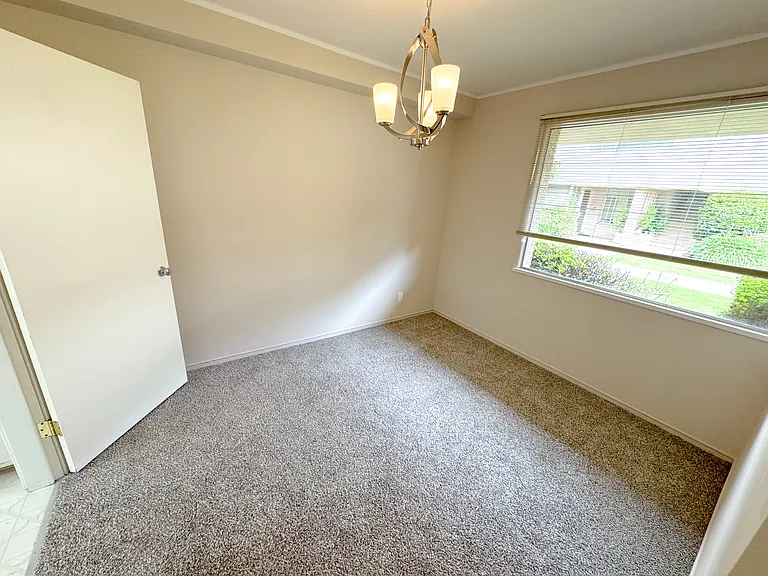 24 Baytree Way #6 — Photo 4