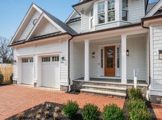 27 Bingham Ct, Rumson, NJ 07760