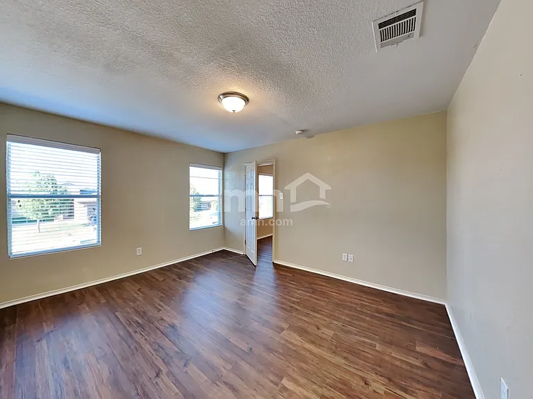 9829 Sparrow Hawk Ln — Photo 14