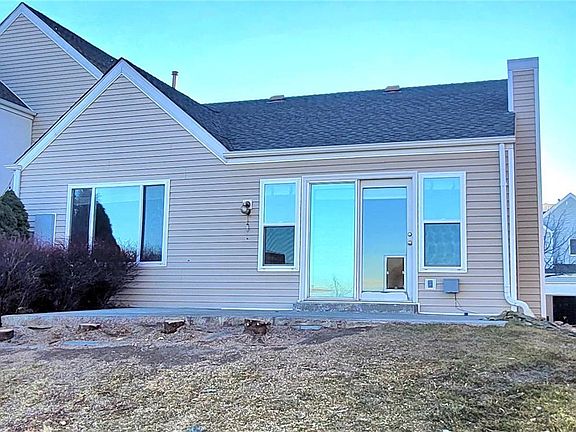 3rd image of 513 Canyon View Drive