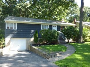 29 Ridge Pl, Wayne, NJ 07470