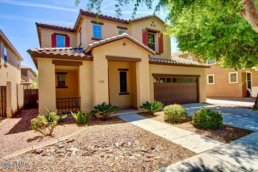 3271 E Carla Vista Dr