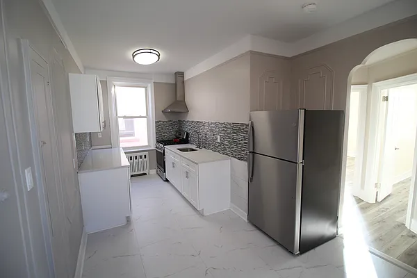 Rented by Capri Jet Realty Corp | media 2