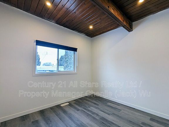 4th image of 8018 160th St NW