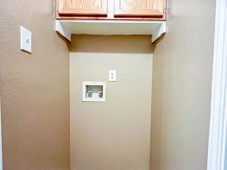 3406 Bamboo Ln — Photo 10