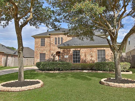 3rd image of 15130 Blackburn Cove Ct