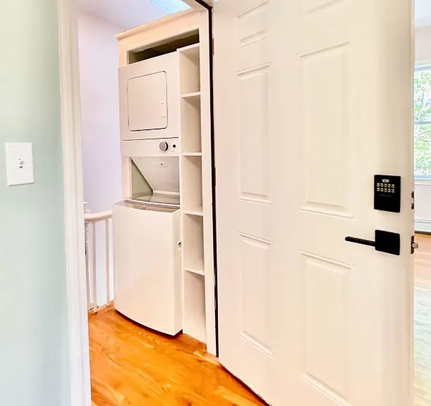 196 Hampshire St #2 — Photo 3