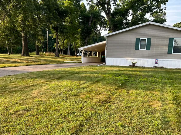 1268 Oak Brook Ln, Portage, MI 49002