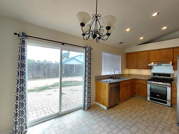 4th image of 7 Newland Ct
