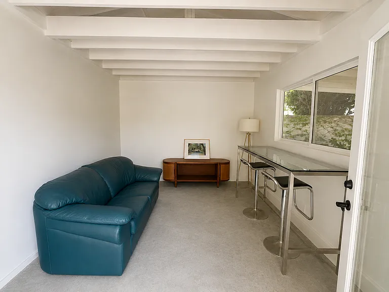 Outdoor office/studio space