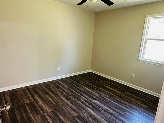 5th image of 1105 Emory Rd
