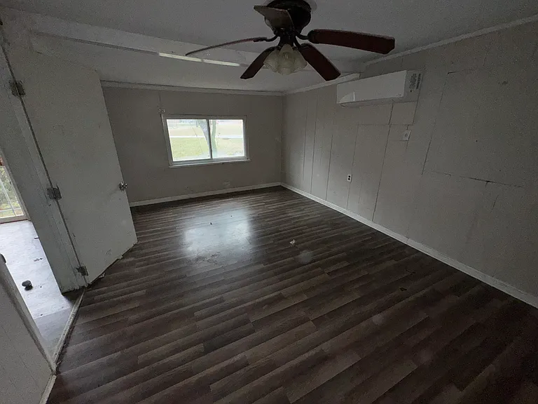 68 Davis Cir — Photo 7