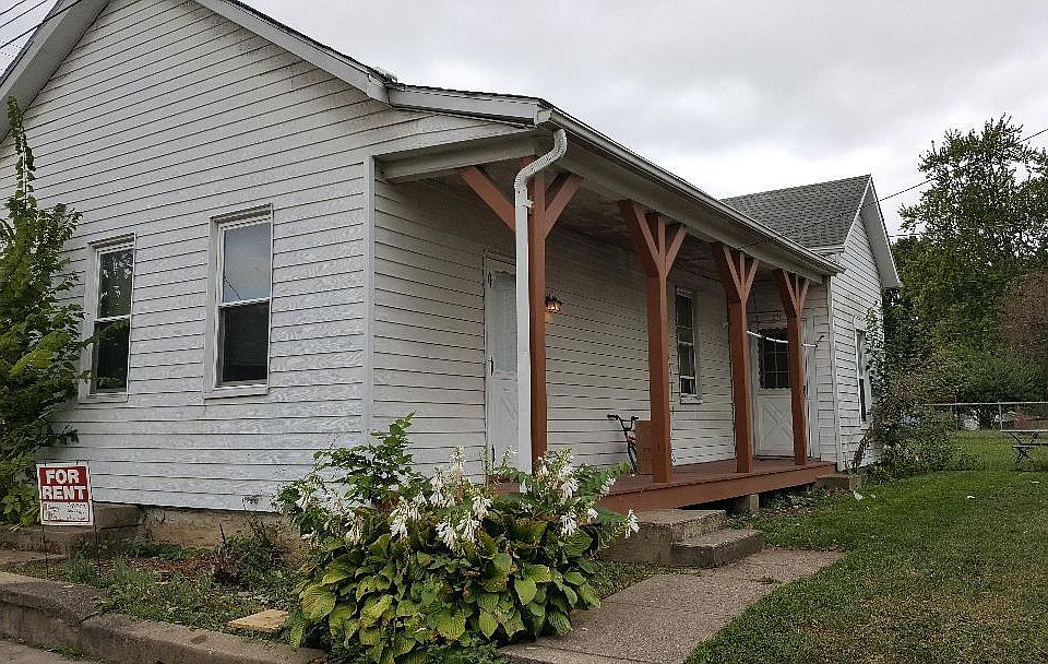 1st image of 226 Walker St