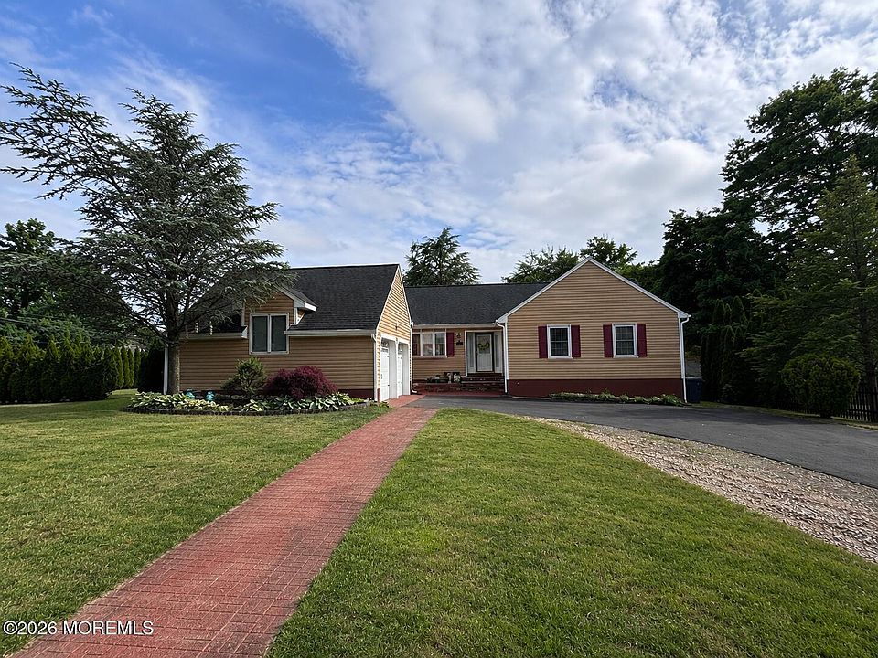 1st image of 991 Mulberry Place