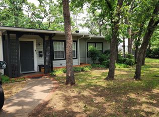 120 Cedar Ln, Arlington, TX 76013