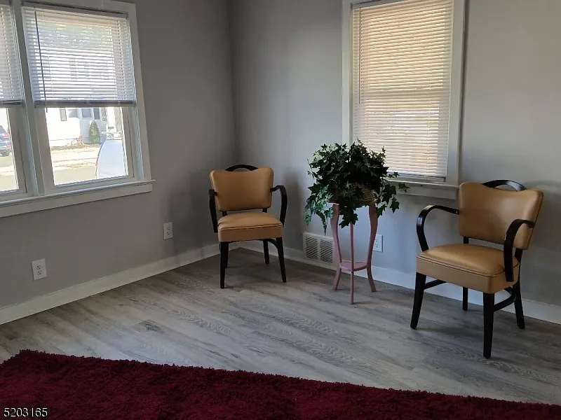 2 bed, 1.5 bath, $2,350 — Photo 3