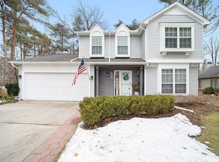 6137 Lake Waldon Dr, Clarkston, MI 48346