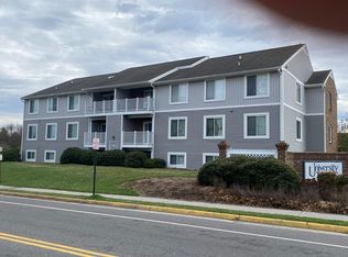 1203-F University Ter, Blacksburg, VA 24060