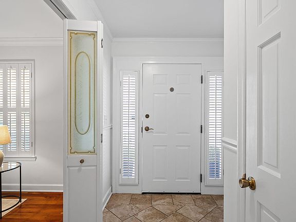5th image of 7225 Fairington Cir