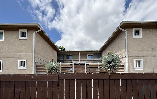 1st image of 1607 N Carroll Ave APT 202