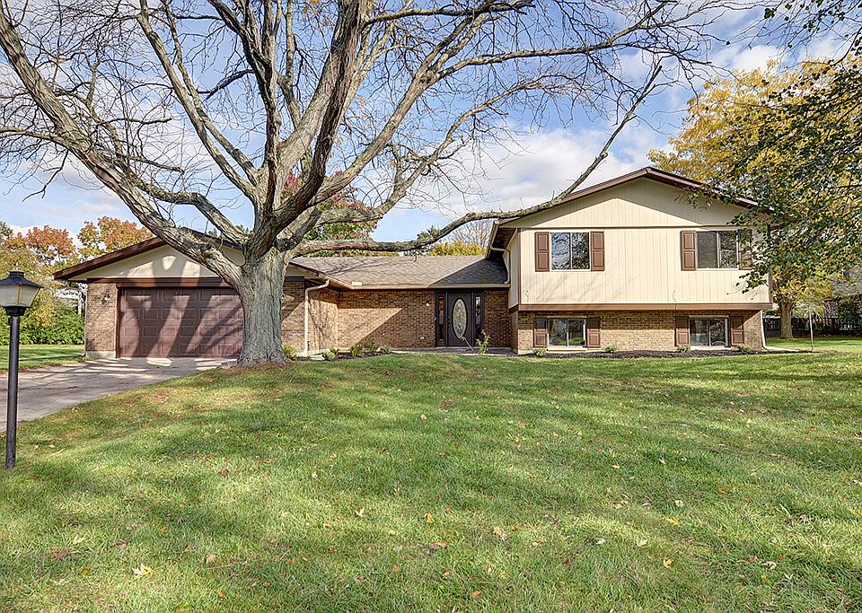 1st image of 411 Island Lake Ct