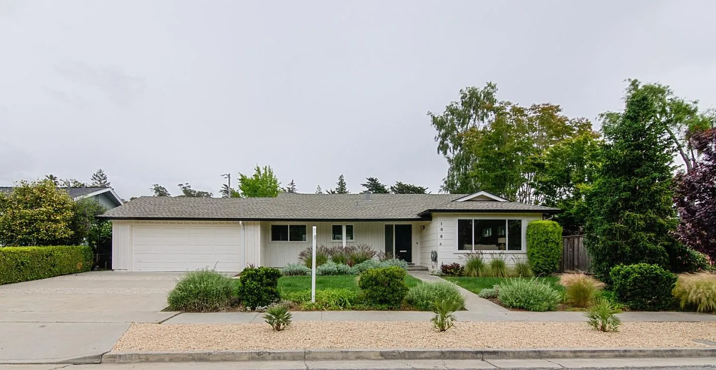 108 Estates Dr photo 1