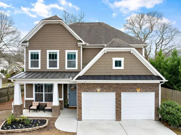 2554 Edwards Dr NW, Atlanta, GA 30318