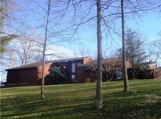 603 Olympia Flds, Winfield, WV 25213