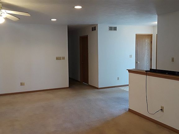 4th image of 2918 Bluffside Dr