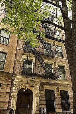Sold by KG Properties | media 7