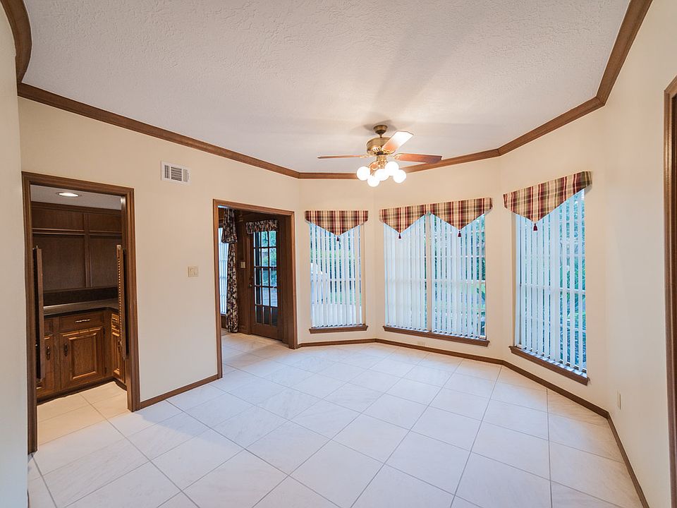 Breakfast Room