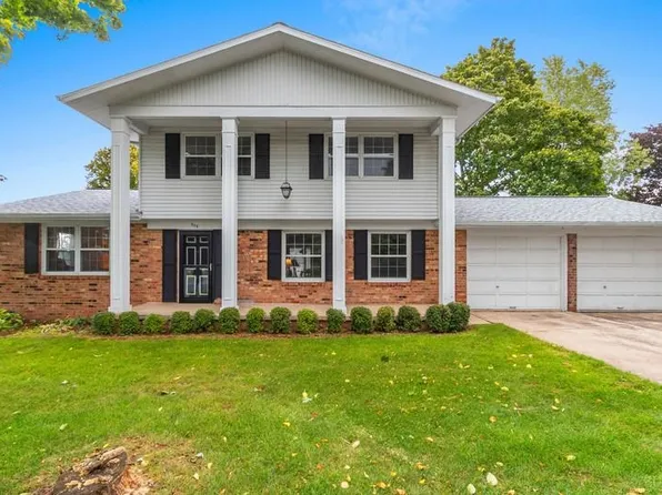 306 Colle St, Luxemburg, WI 54217