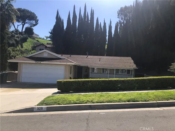 328 Navajo Springs Rd, Diamond Bar, CA 91765