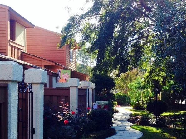 619 14th Ave S, Surfside Beach, SC 29575