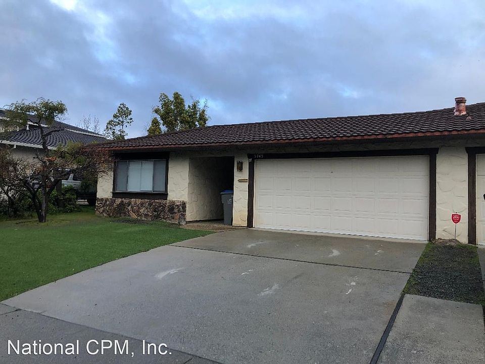1st image of 5745A Clematis Dr