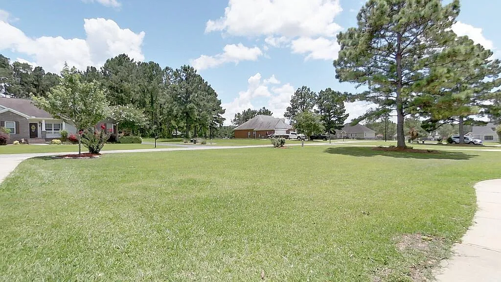 5 bed, 3.5 bath, 4127 sqft, $3,000 — Photo 4
