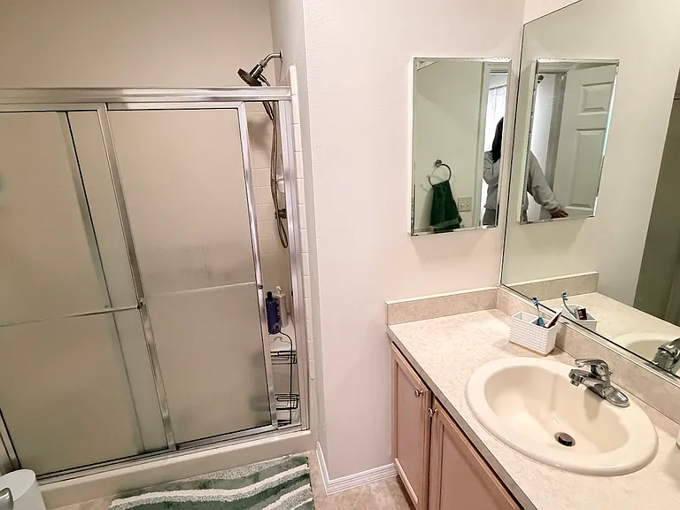 428 Canterbury Ct — Photo 7