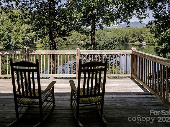 36th image of 351 Chickadee Ave