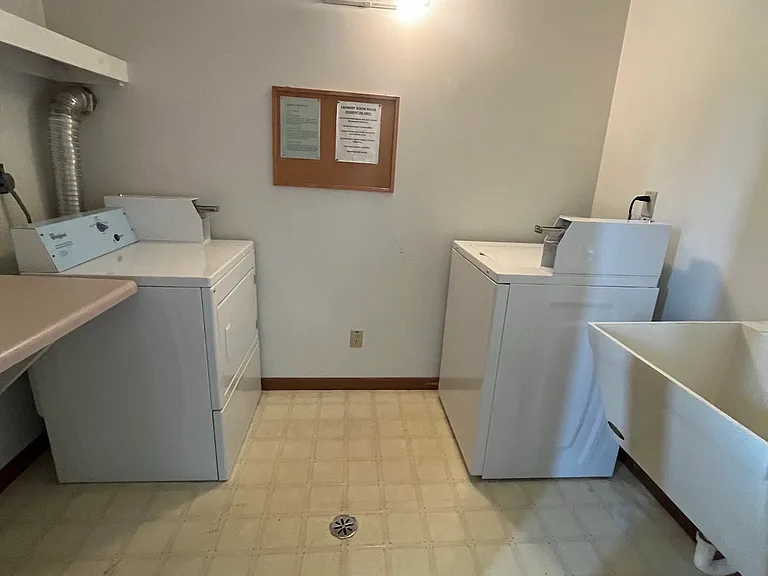 721 W Maple St #6 — Photo 12