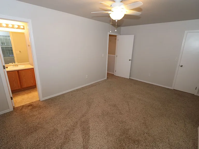 10563 Country Park Point — Photo 14