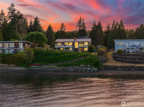 969 12th Avenue, Fox Island, WA 98333