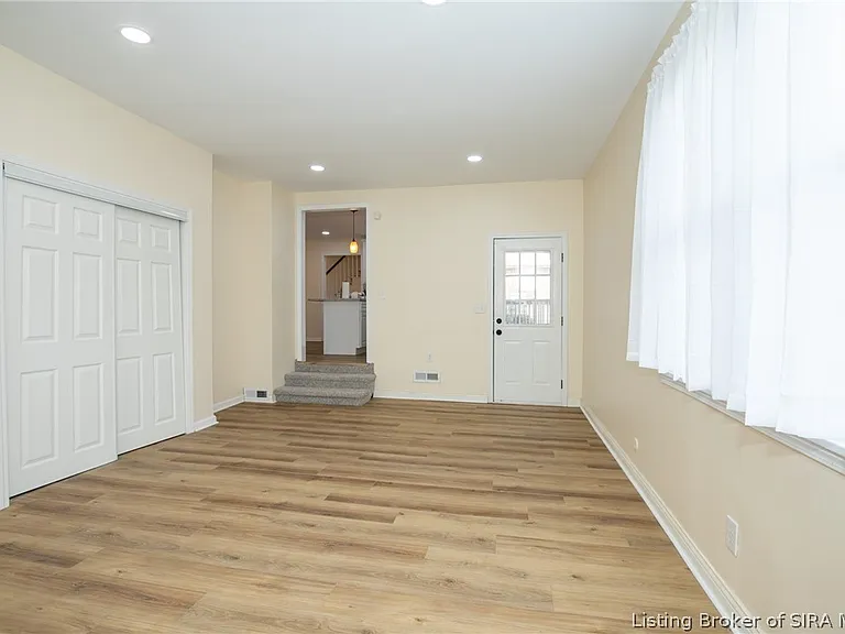 2413 Saint Andrews Rd — Photo 26