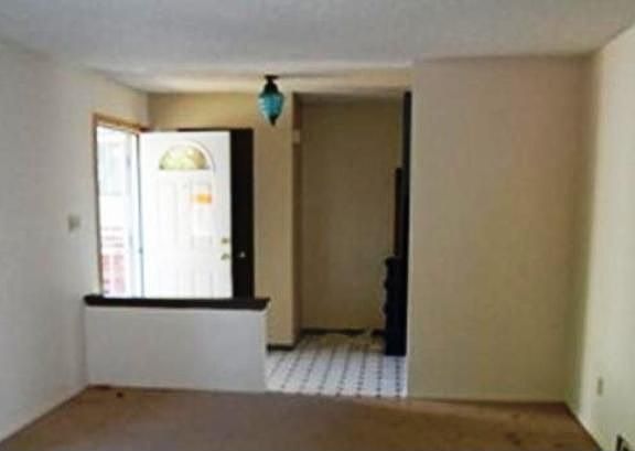 4th image of 5382 Picket Dr