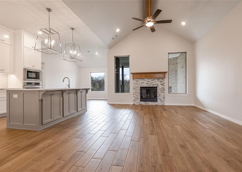 1st image of 16401 Villa Valeria Way