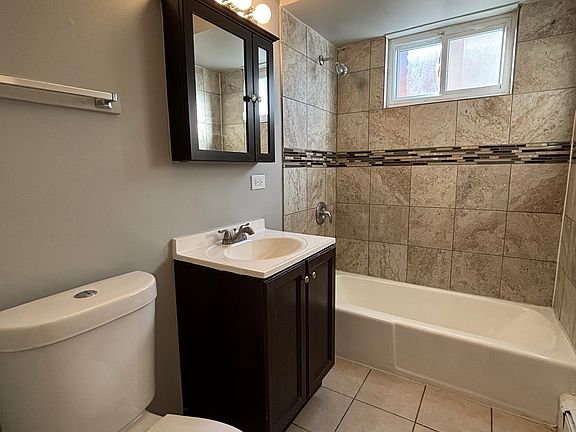 5th image of 2067-68 W 135th Pl #Fcfdcd6ea