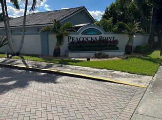 16451 SW 98th Ter, Miami, FL 33196