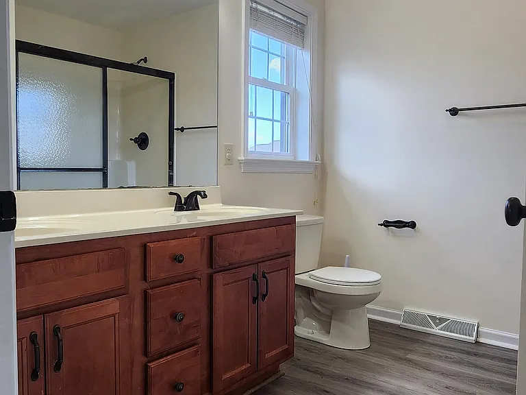 6341 Creekbend Dr — Photo 26